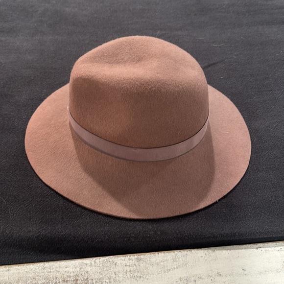 Old navy hat - Picture 3 of 5